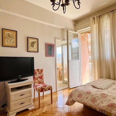Mint Apartment Тиват Экстерьер фото