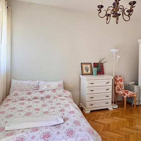 Mint Apartment Тиват Экстерьер фото