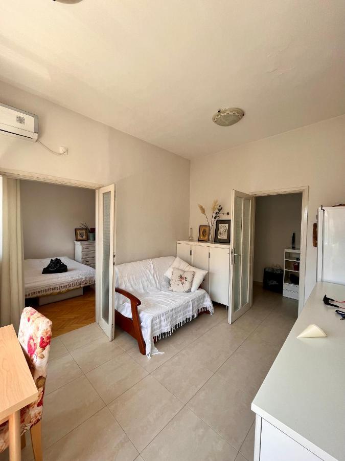 Mint Apartment Тиват Экстерьер фото