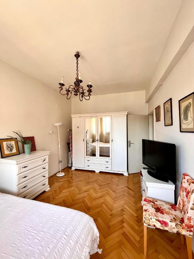 Mint Apartment Тиват Экстерьер фото